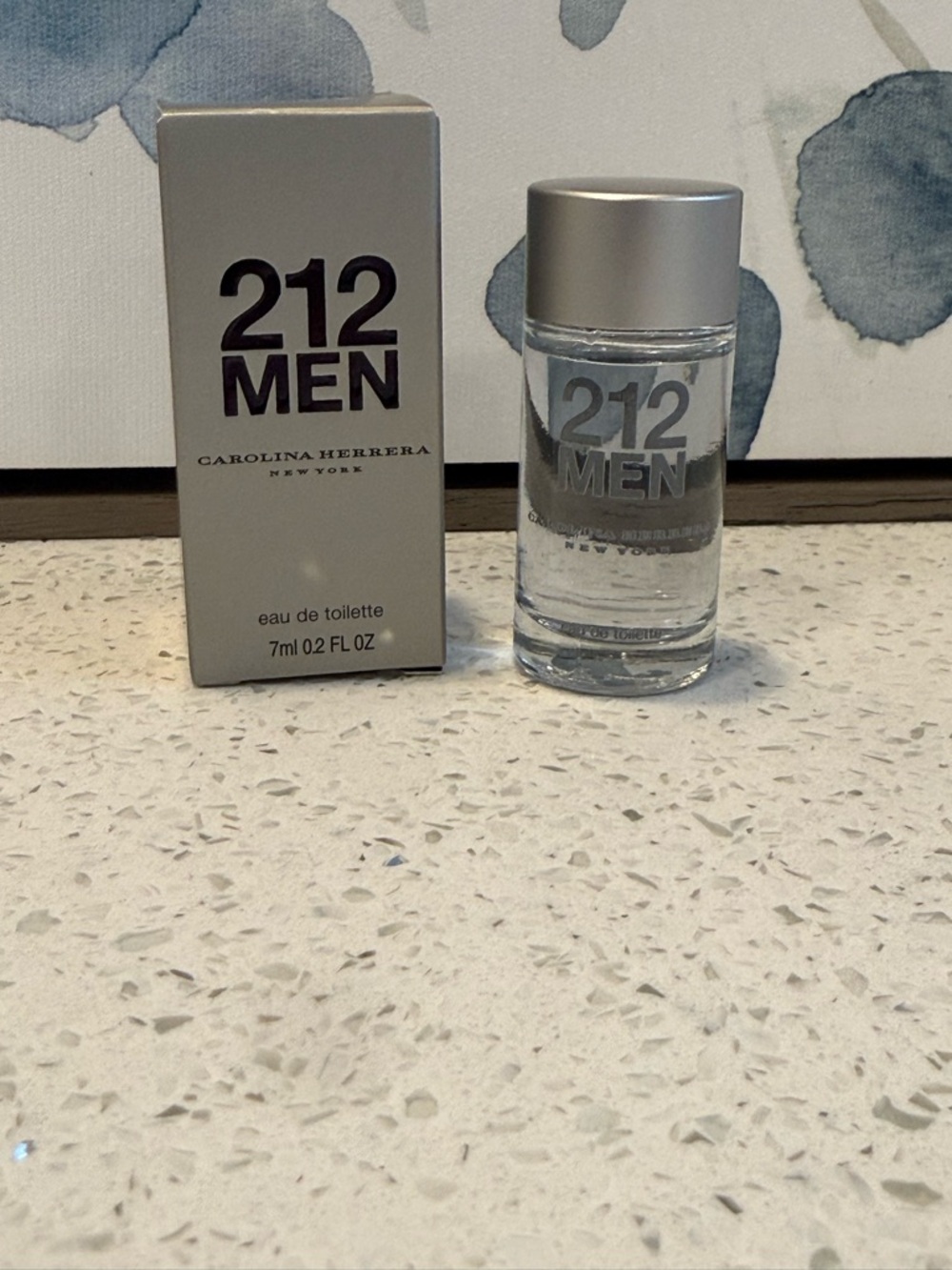 NEW 7ml Carolina Herrera 212 Men Travel Spray - Silver Bottle & Box - Picture 2 of 3